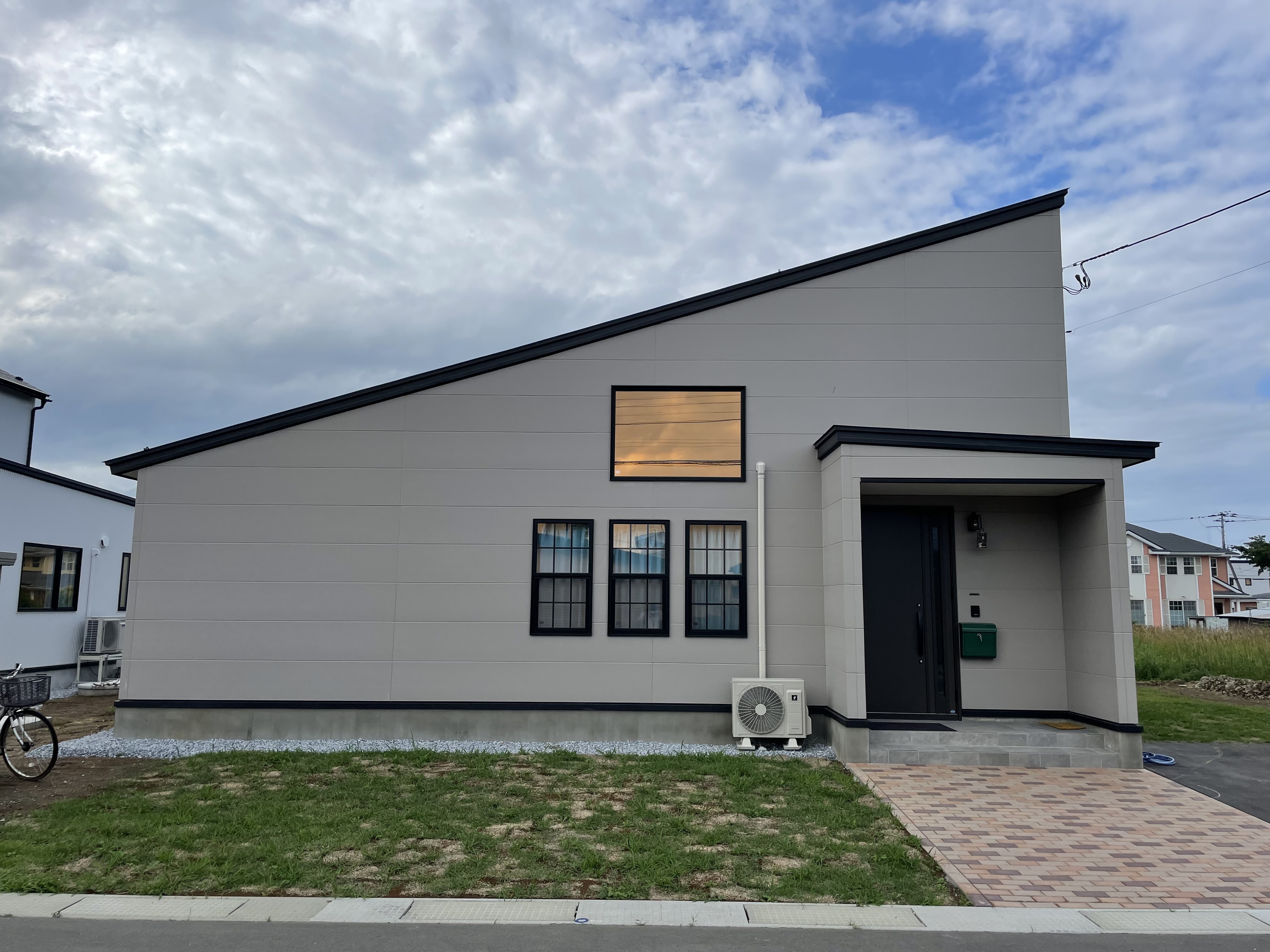 完成物件 青森県上北郡おいらせ町 三和ホーム Tel 0178 50 0707 完成物件 青森県上北郡おいらせ町 三和ホーム Tel 0178 50 0707