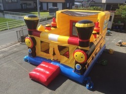 ふわふわ遊具メルヘントレインﾜ