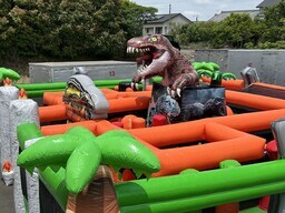 恐竜ふわふわ迷路8