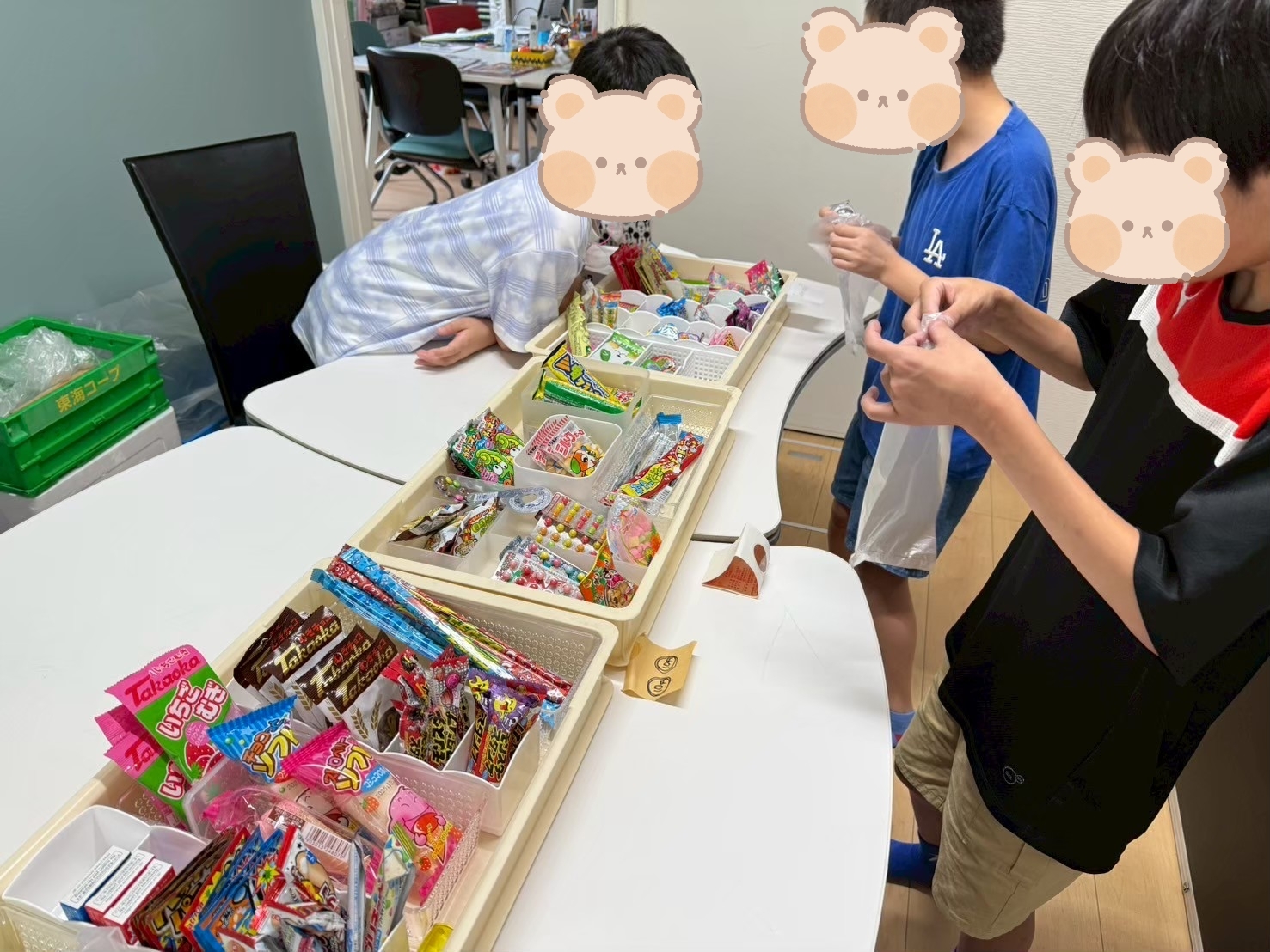 25-10-18-12-49-49-731_deco