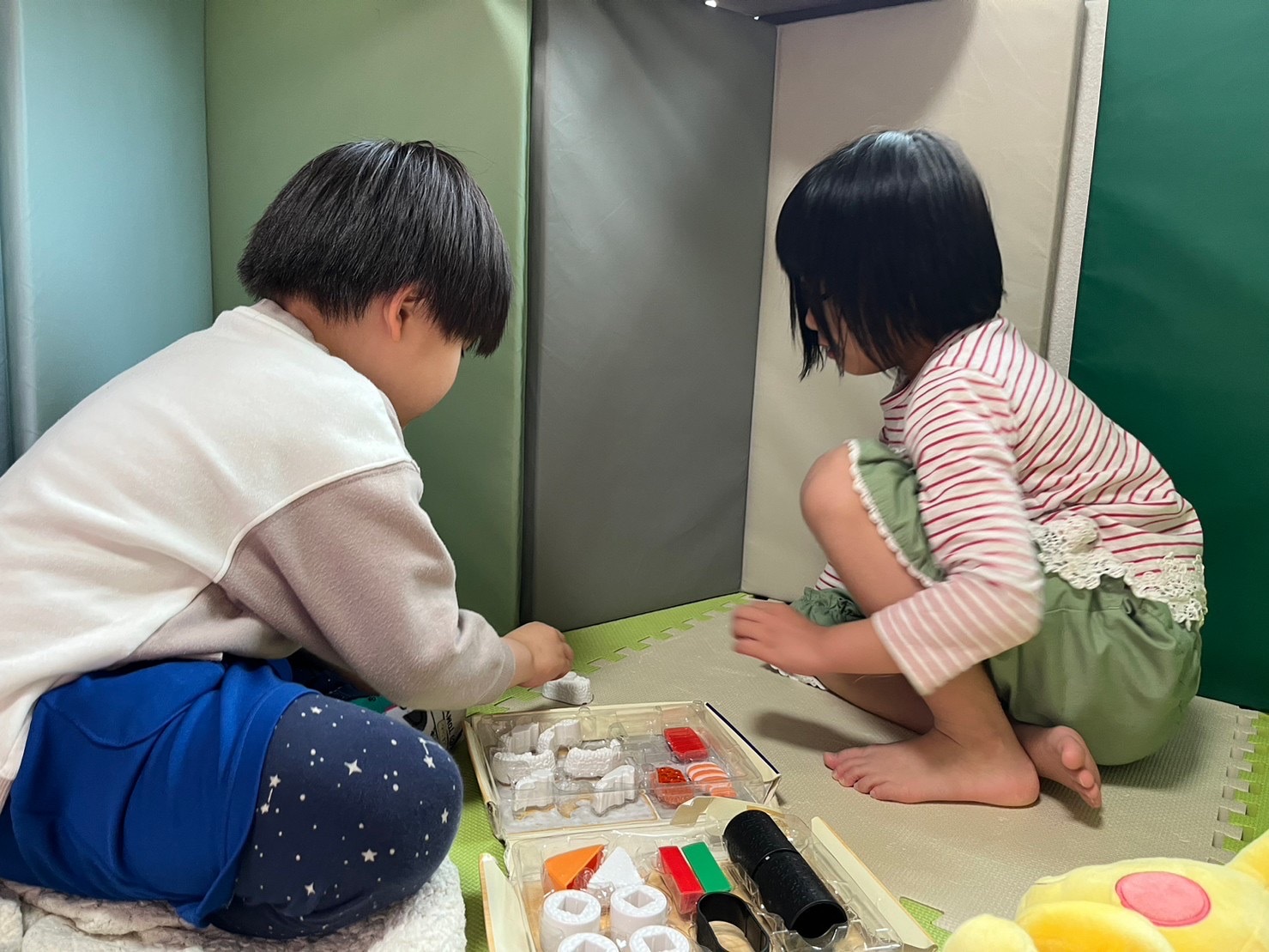 75F8D15F-060C-46A9-89FC-6B78DF0102CD