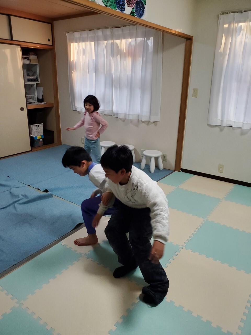 E2FD653E-4B99-4867-B9F0-88B730A0502B