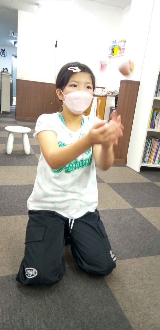 9EA51E3B-22F9-430A-9727-C65DF05608AF