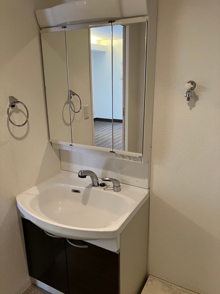 エグゼ真田山 リフォーム前 洗面