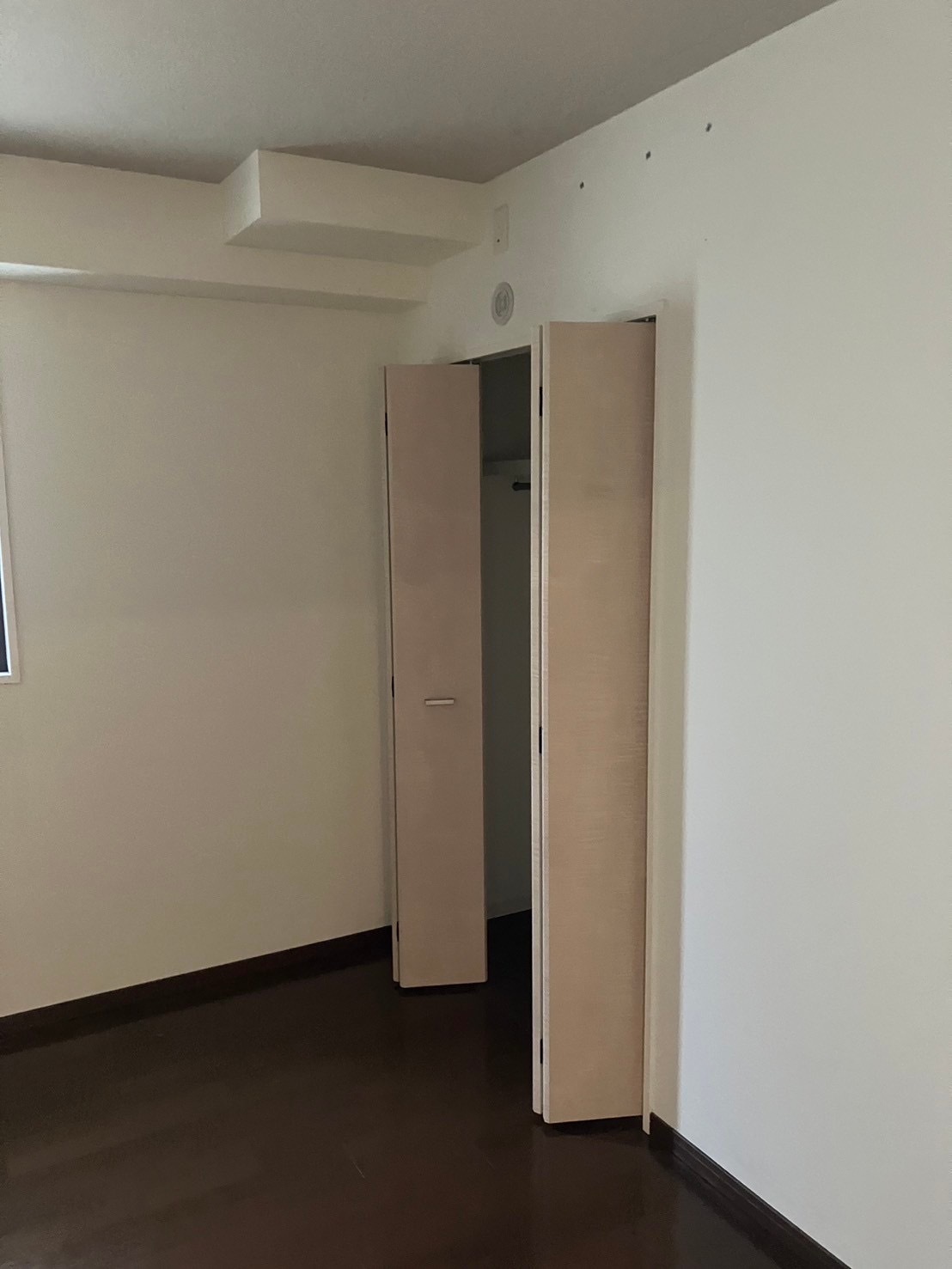 エグゼ真田山 リフォーム前 洋室