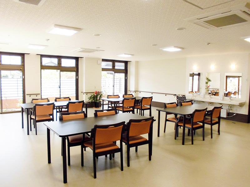 アルファケア岸和田 岸和田市中井町 有料老人ホーム アルファケアサービス株式会社