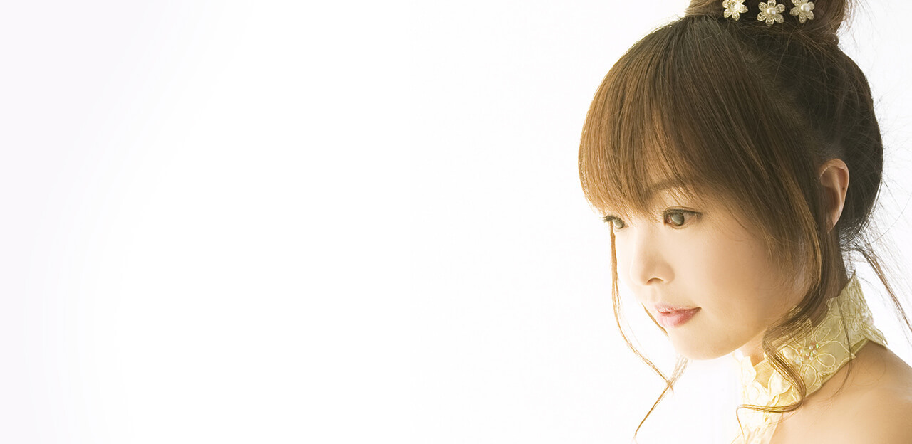 知里 オフィシャルウェブサイト|Chisato Official Web Site.