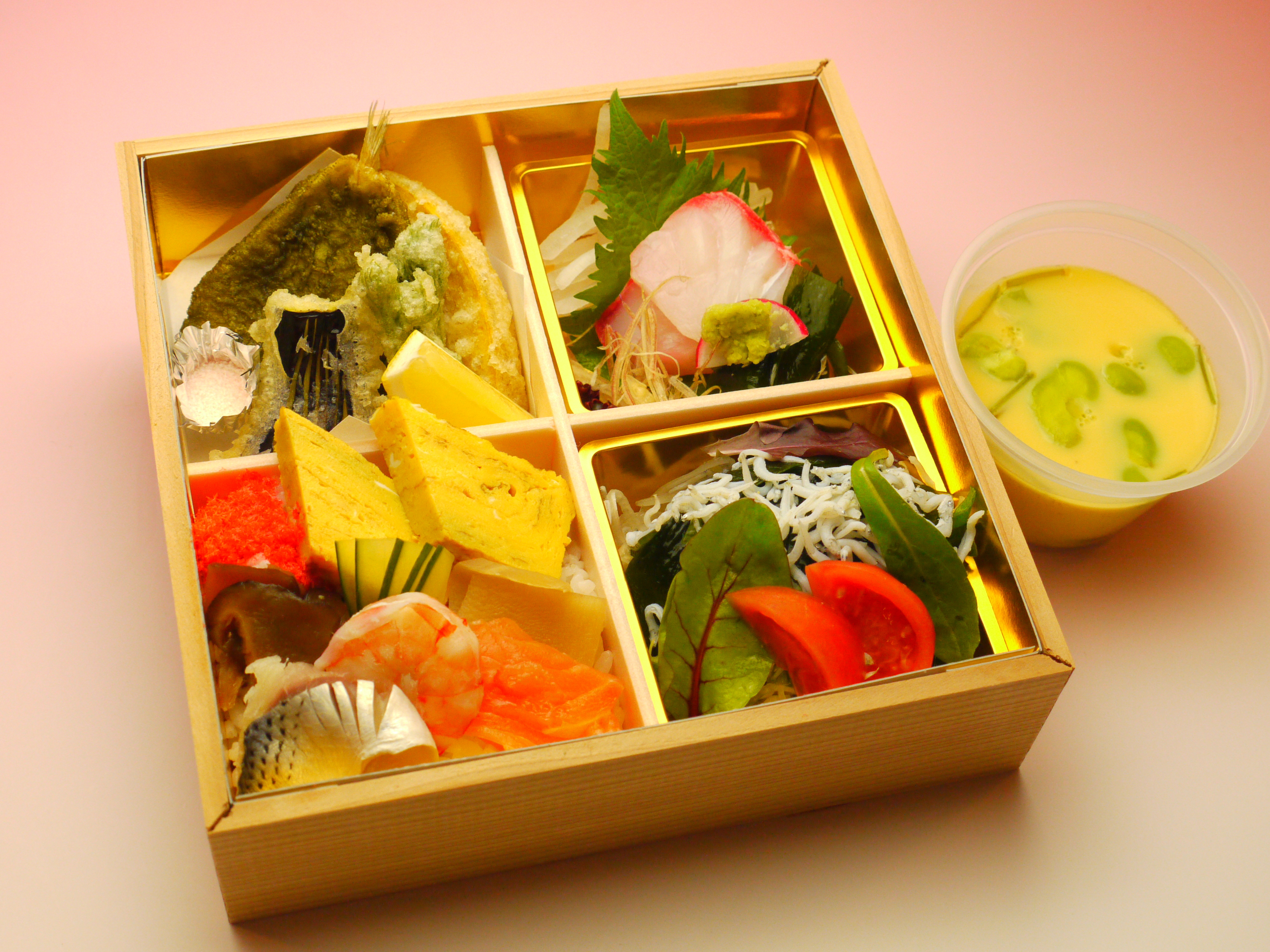 仕出し 折詰 熊本の創作和食 京料理 江戸前寿司 和色 亀八 熊本市中央区新大江 仕出し 折詰 熊本の創作和食 京料理 江戸前寿司 和色 亀八 熊本市中央区新大江