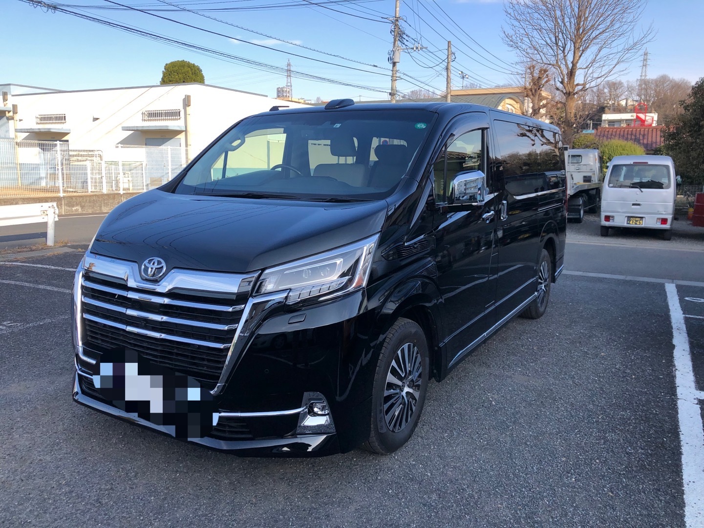 トヨタ グランエース プレミアム|格安高級車レンタルのJIMSレンタカー