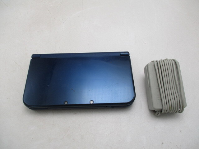 任天堂 Nintendo 3DS LL ブルー RED-001