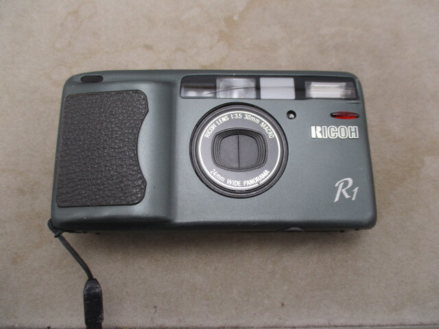 RICOH リコー コンパクフィルムカメラ R1 ダークグリーン