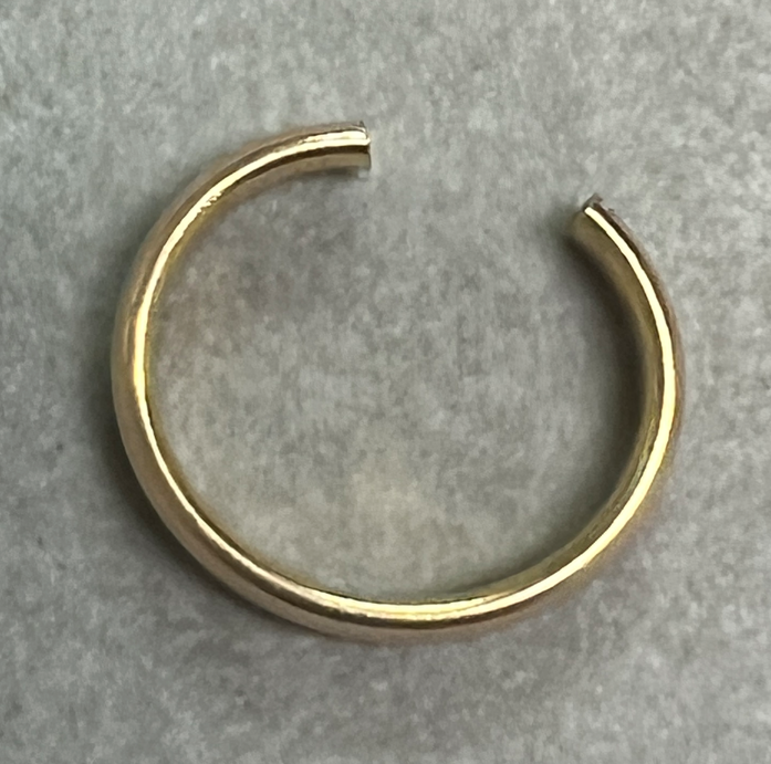 切れたヴァンドームリング修理前