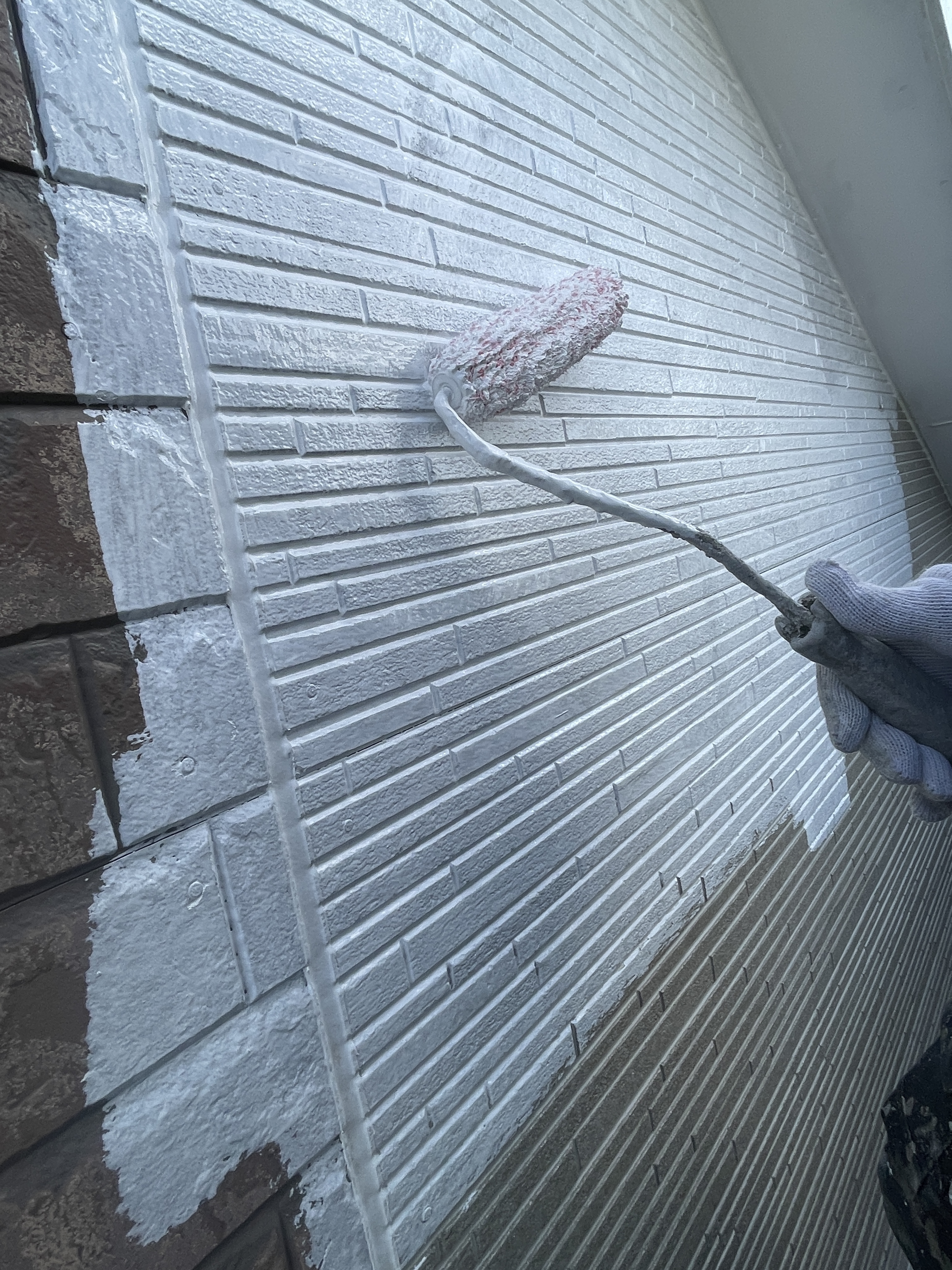 外壁アレス水性エポレジン下塗り (1)