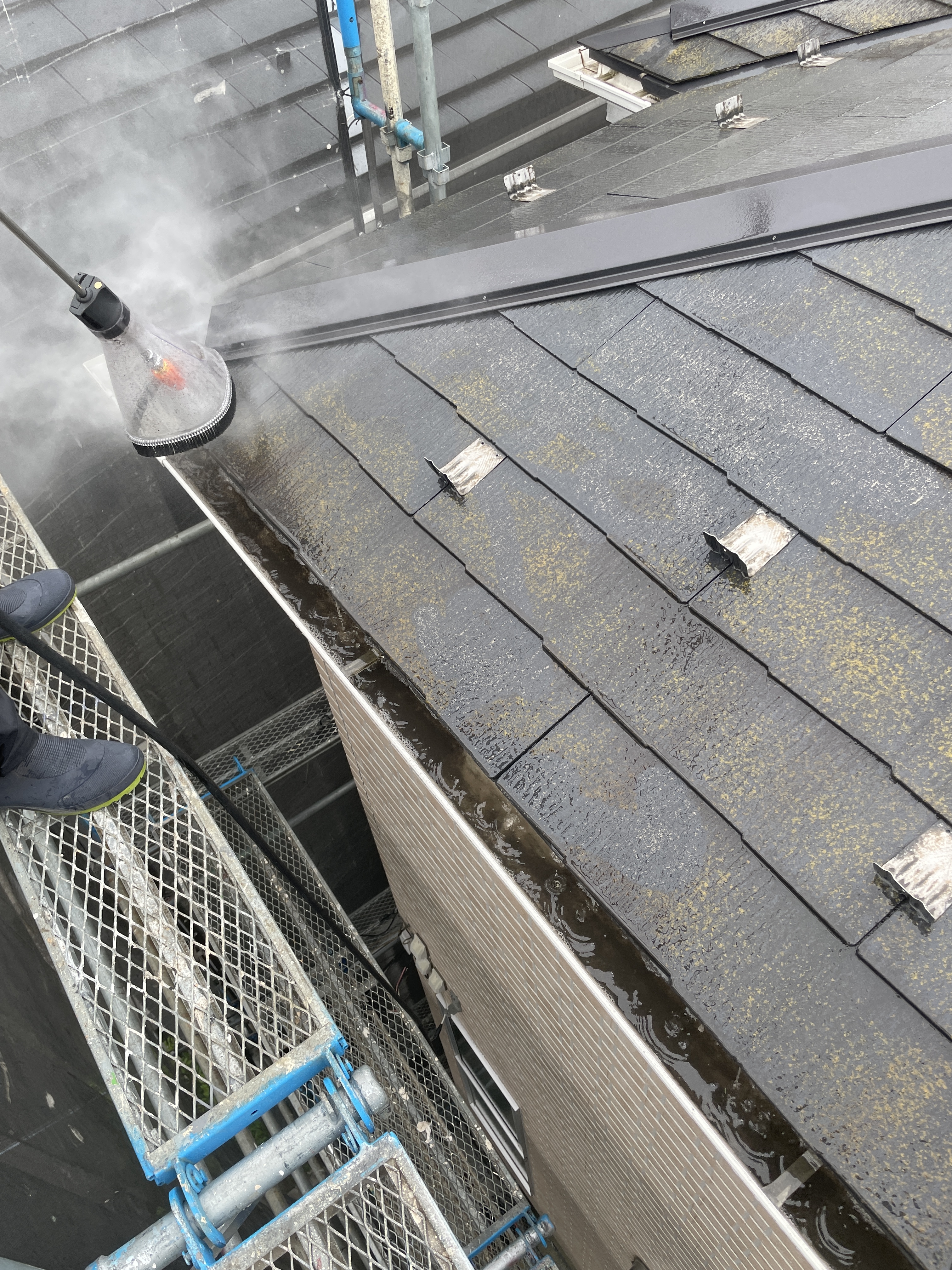 外壁・屋根高圧洗浄 (3)