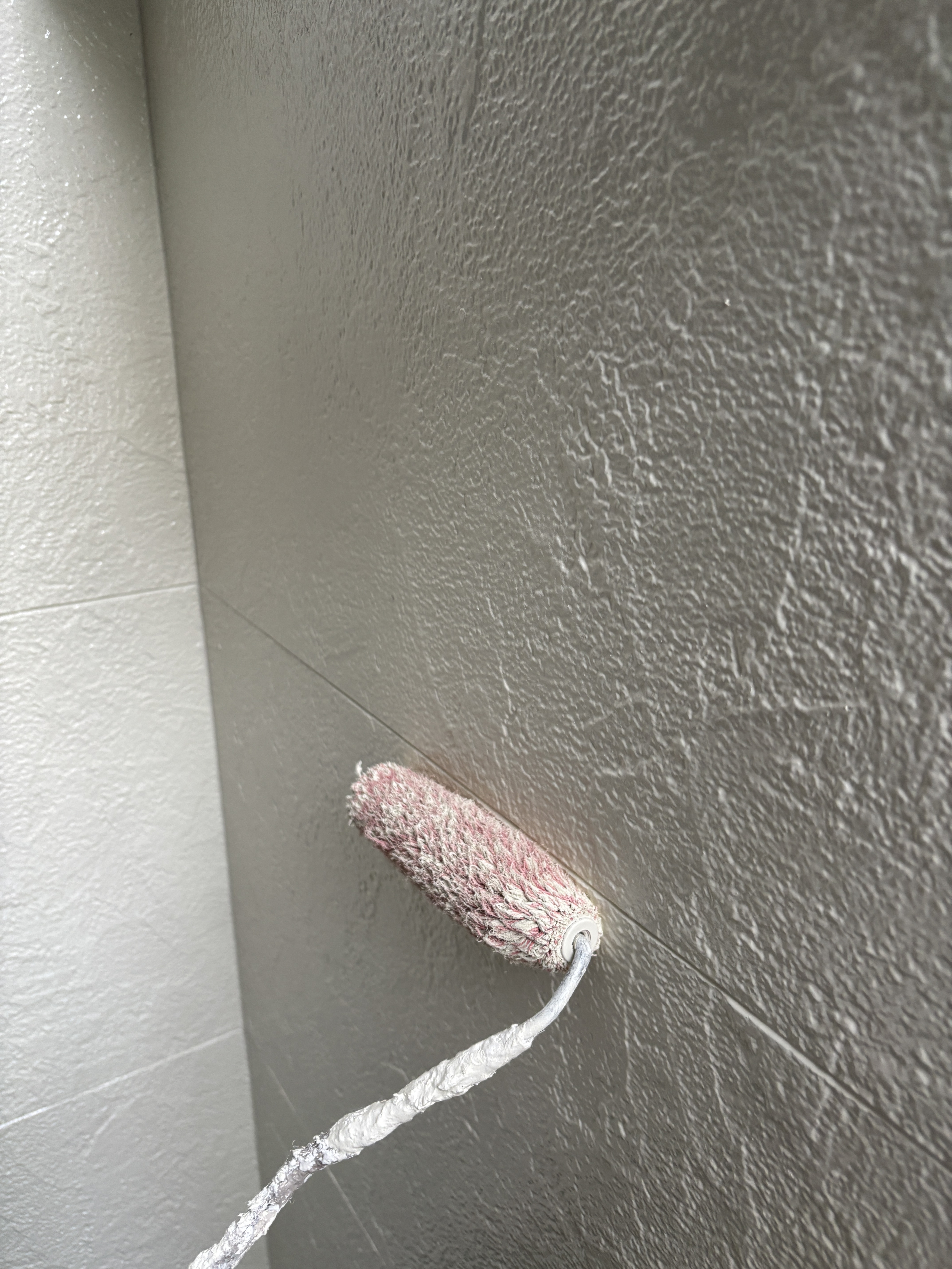 外壁　アレスダイナミックTOPマイルド２液　KP112上塗り  (1)