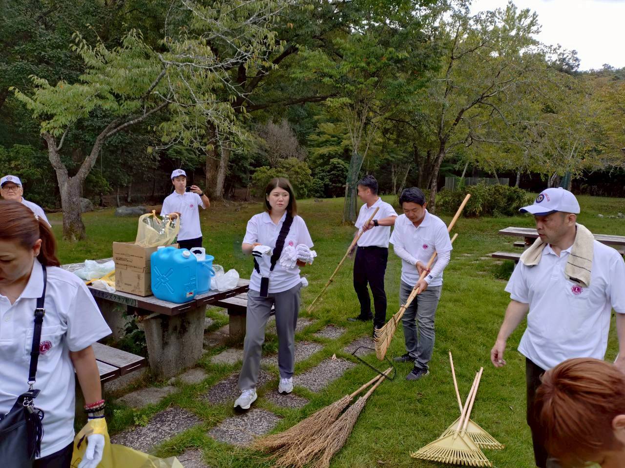 05_桜の森清掃例会_250929_18