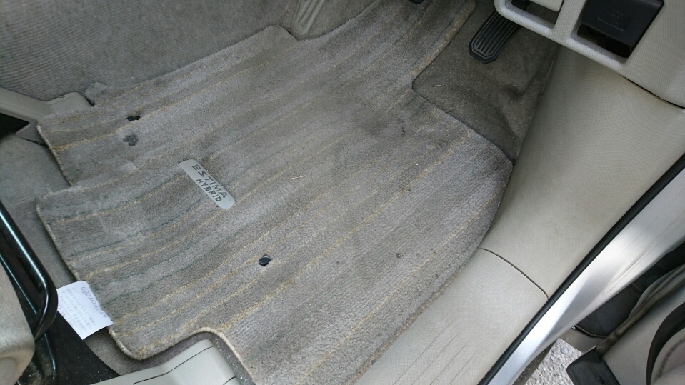 福岡市東区でフロアマットの高圧洗浄クリーニングなら当店へ 福岡市東区でフロアマットの高圧洗浄クリーニングなら当店へ