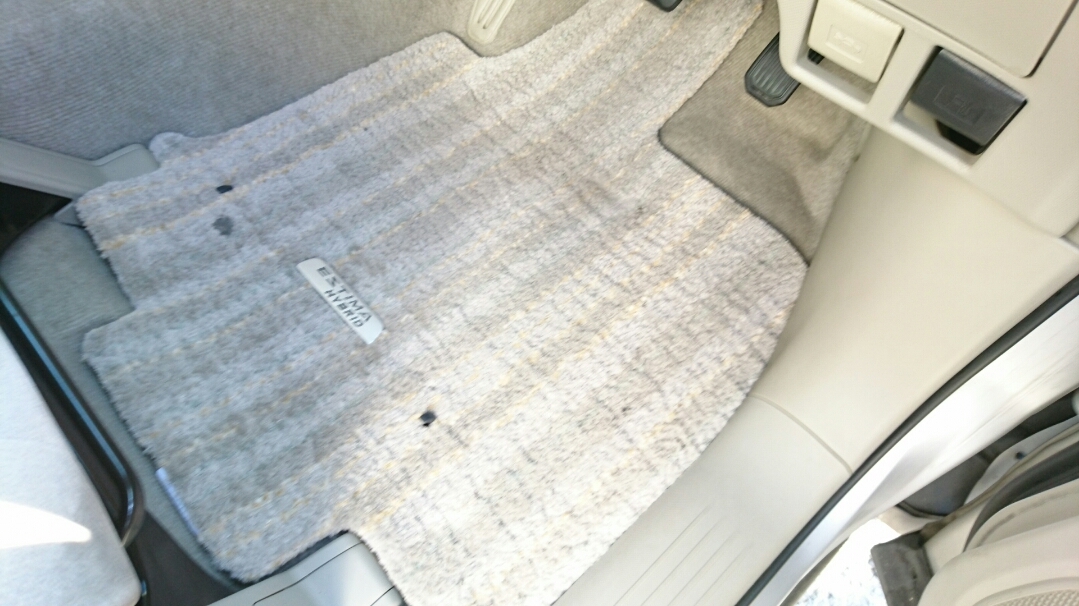 福岡市東区でフロアマットの高圧洗浄クリーニングなら当店へ 福岡市東区でフロアマットの高圧洗浄クリーニングなら当店へ