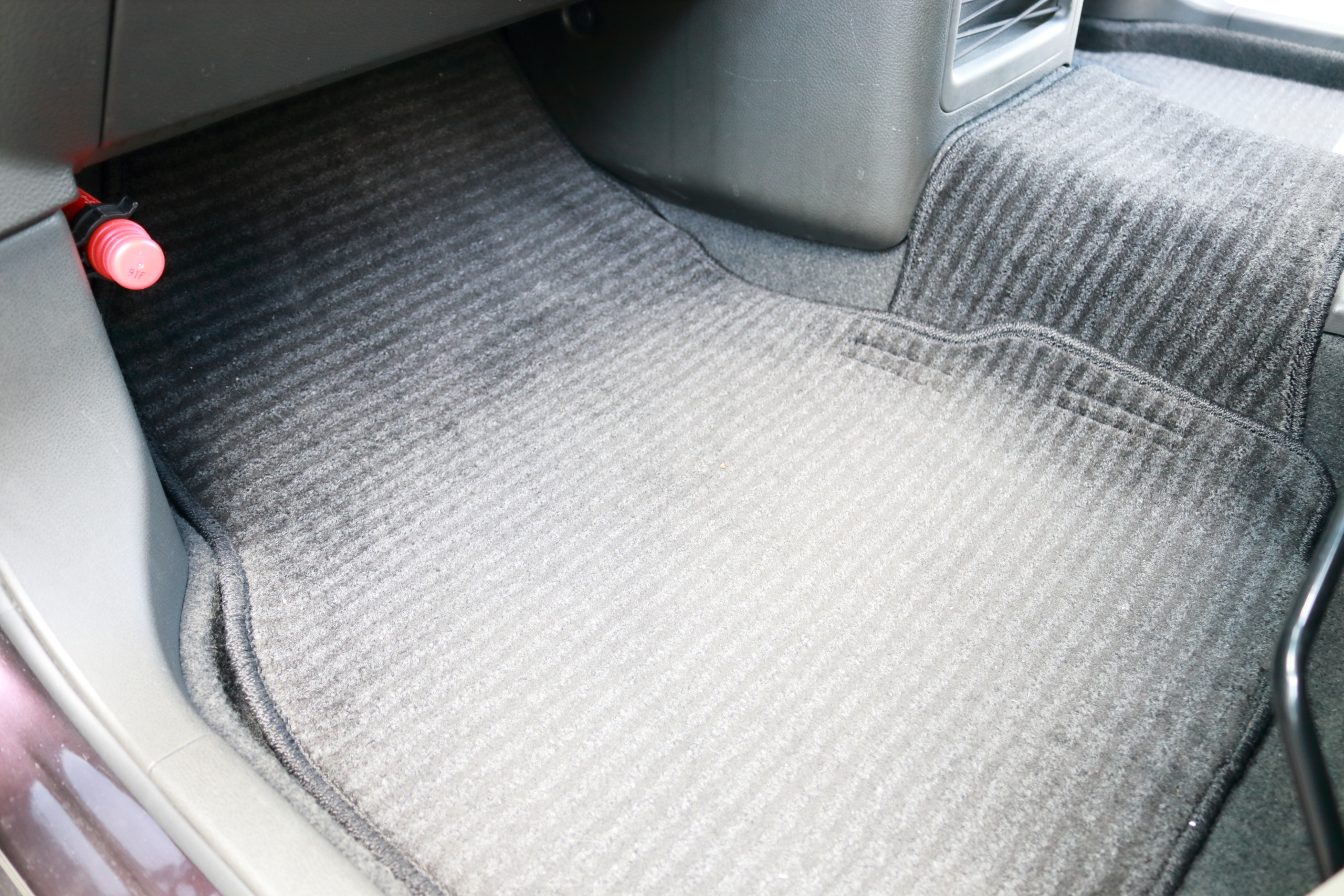 福岡市東区でシート洗浄や車内クリーニングならお任せ 福岡市東区でシート洗浄や車内クリーニングならお任せ