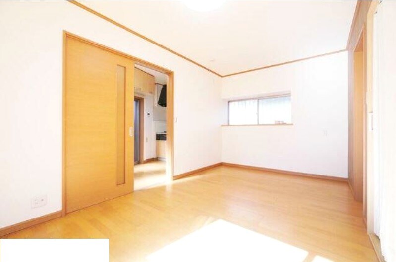 小倉町中古1580万室内10