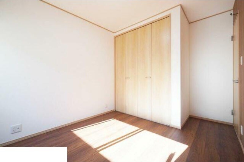 小倉町中古1580万室内４