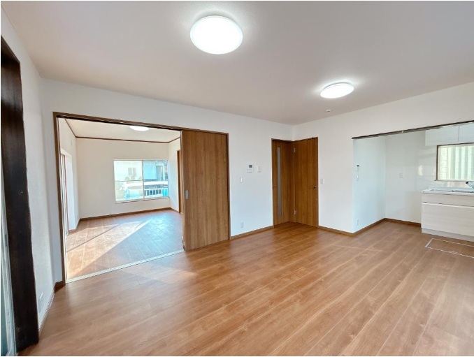 若松町1999万室内２