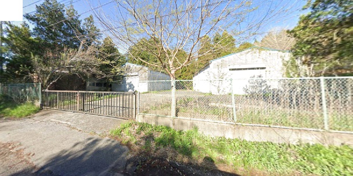 古泉町倉庫外観８