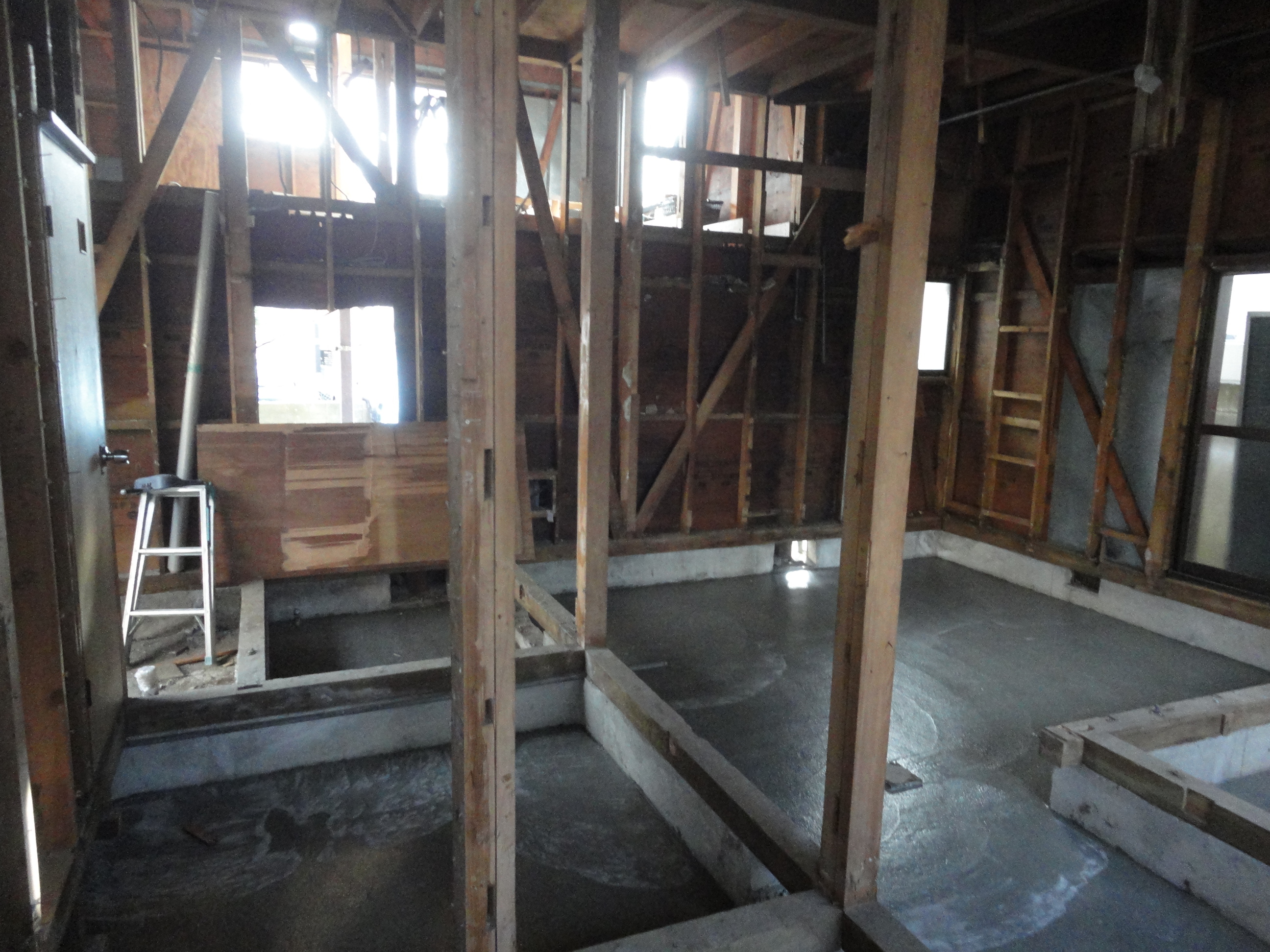 基礎コンクリート打ち