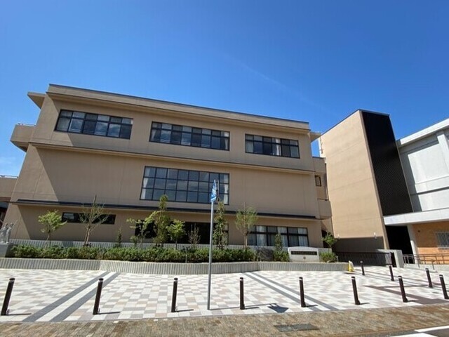 森山町小学校