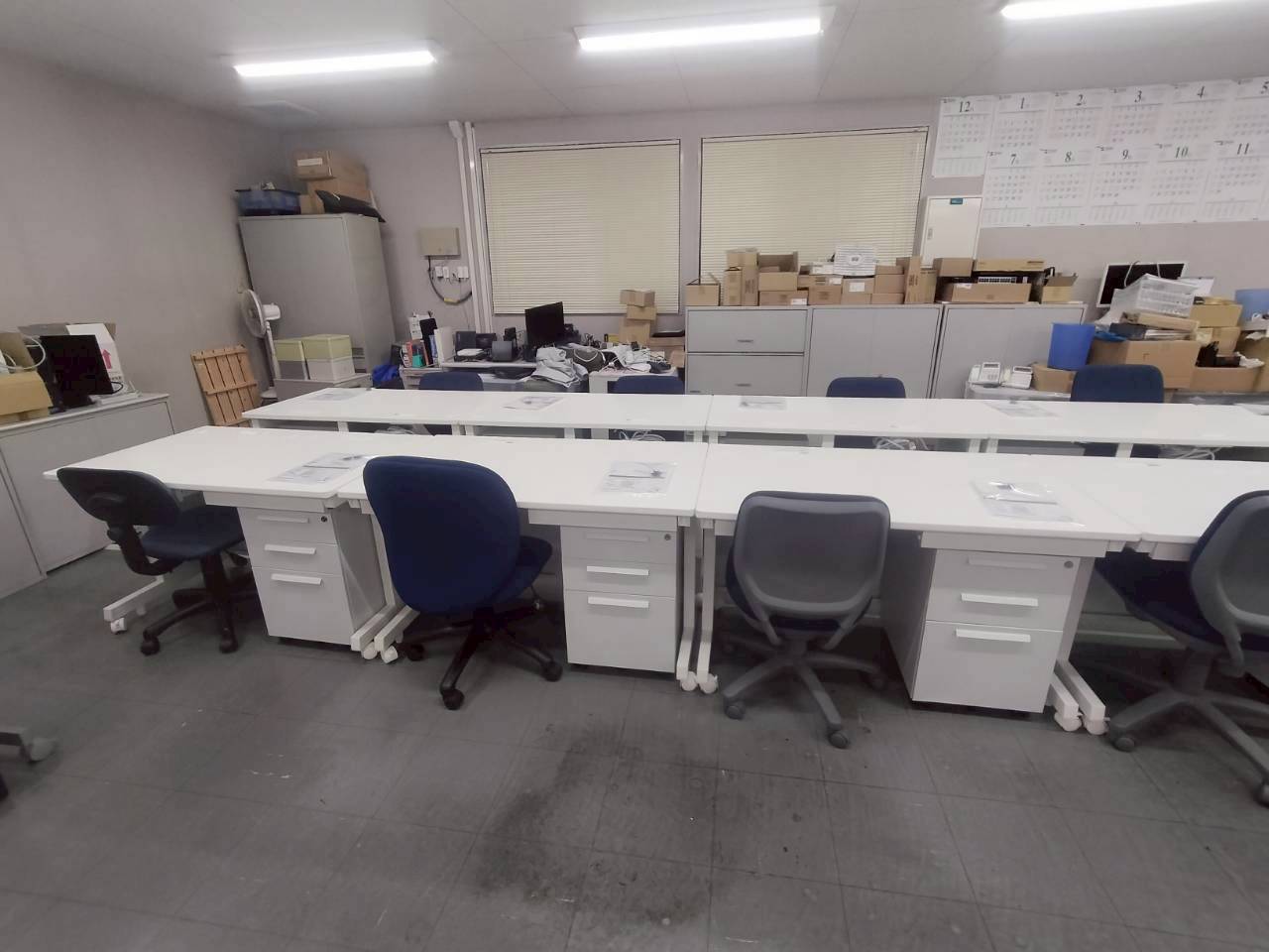 LINE_ALBUM_トキワ様　新規サンワサプライ施工　アルミ解組み工事_260209_16