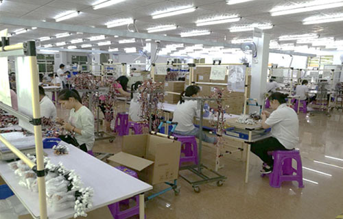 国内外の自社工場との連携