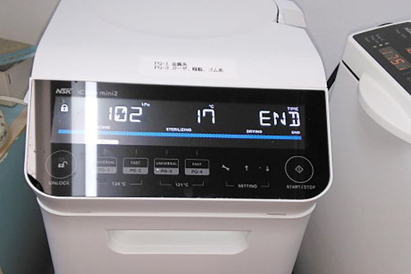 13-7_小型高速蒸気圧滅菌器