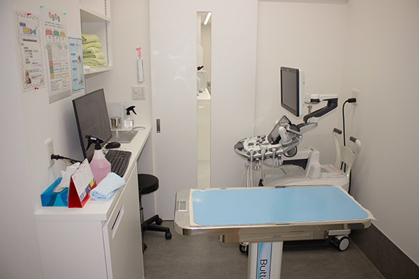 診察室1