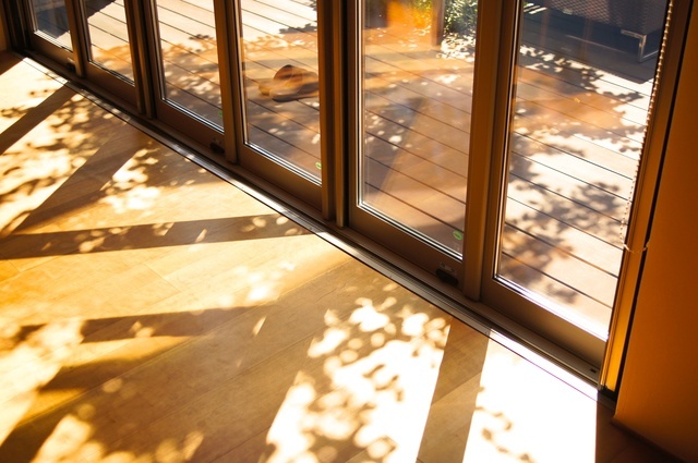 窓ガラス_pixta_7504215_S