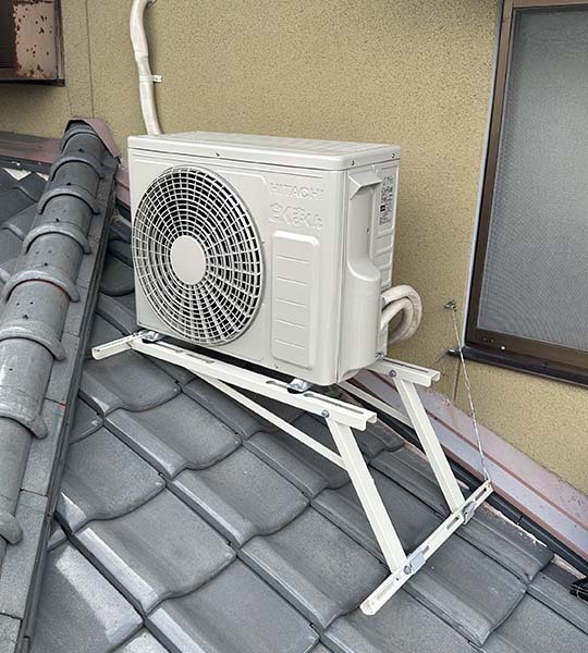 室外機2F屋根置き（直角型）
