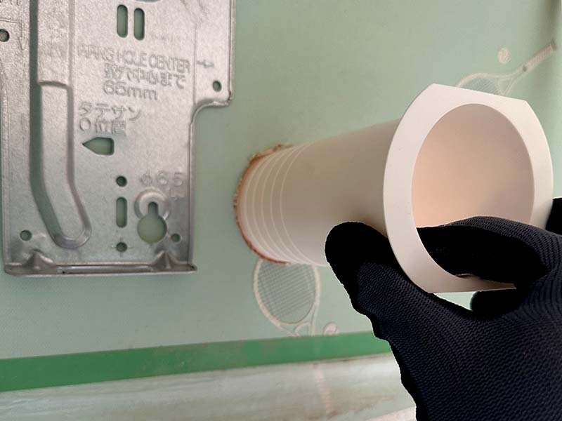 エアコン新規穴開け工事