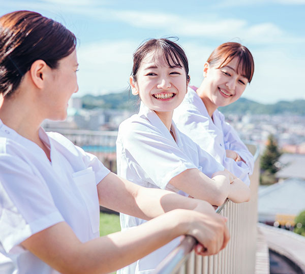 採用情報